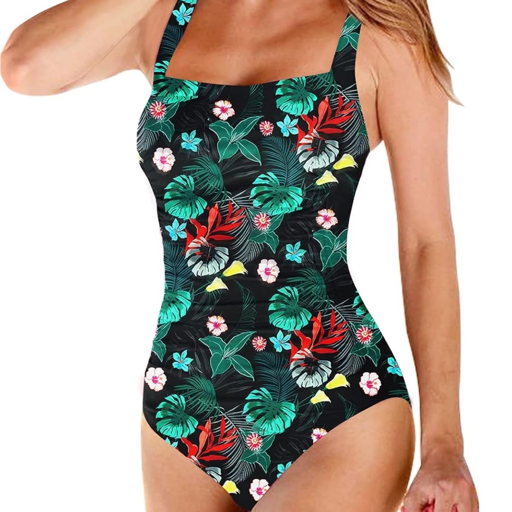 Upopby NWt Tropical Floral Women's Swimsuit